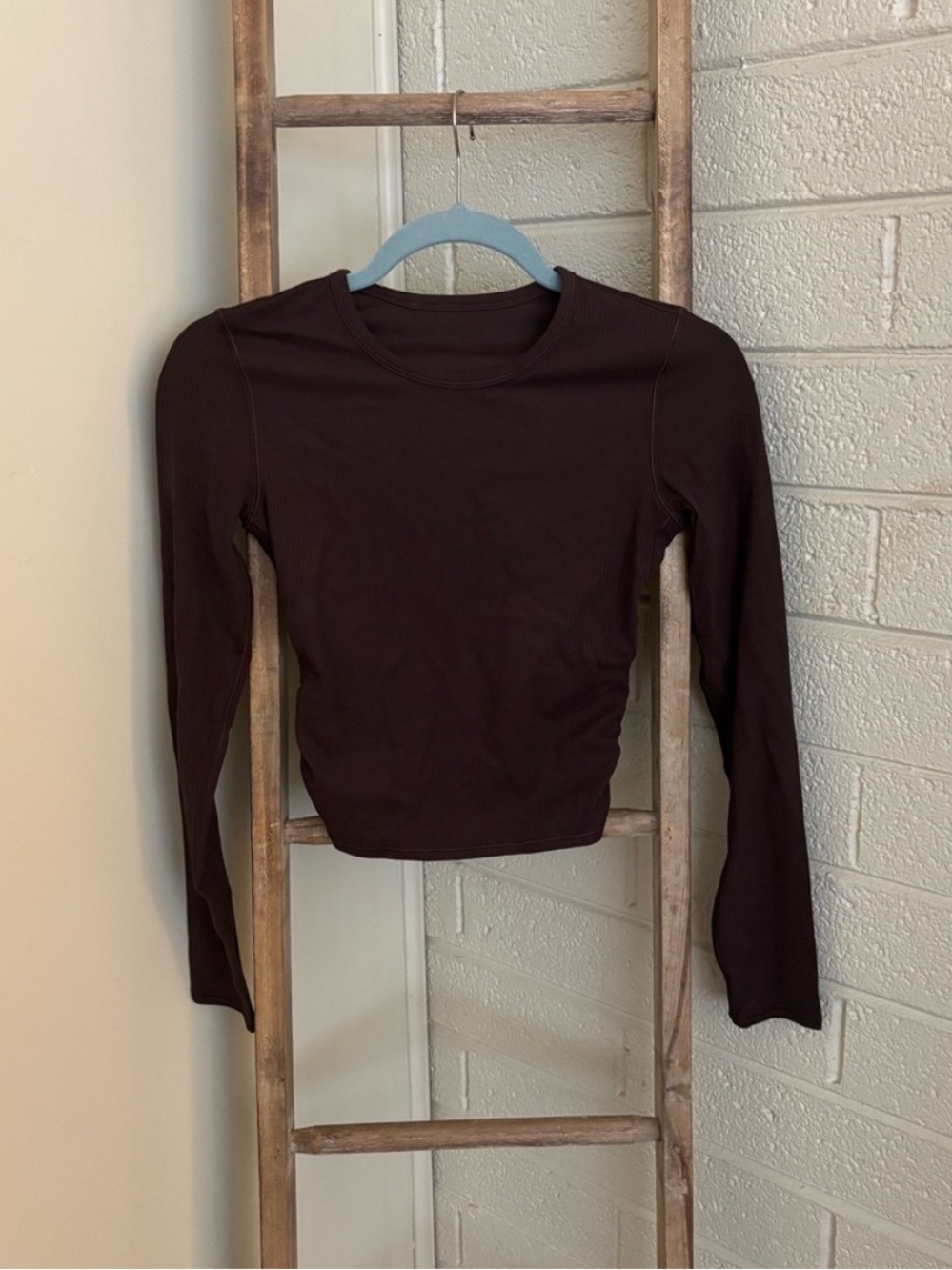 lululemon athletica Women's Long Sleeve Crop Top - Dark Brown